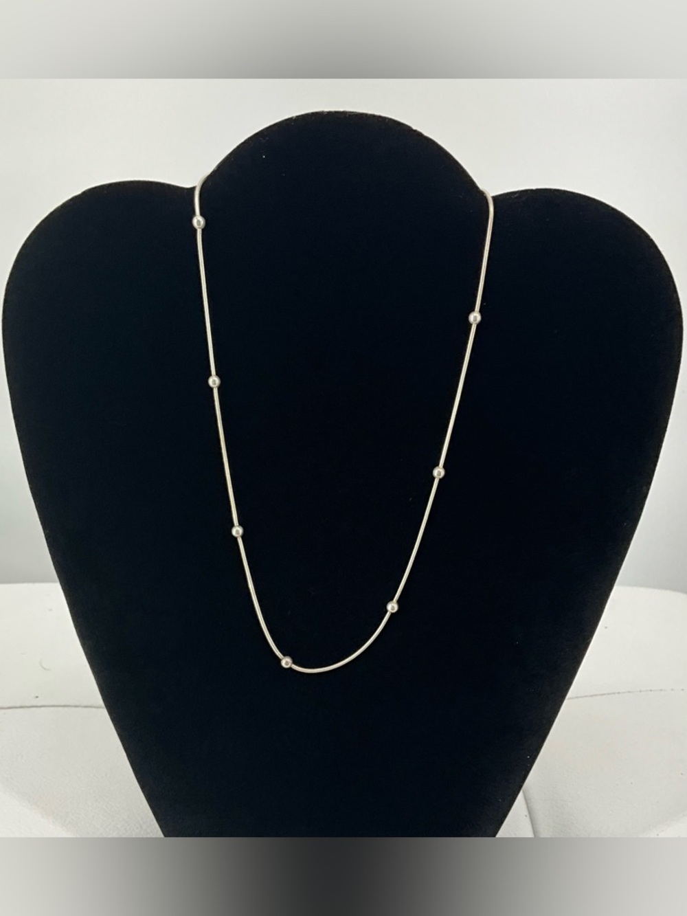 Louis Vuitton Sterling Silver Made in Italy Station Choker Necklace 17” 6.19g